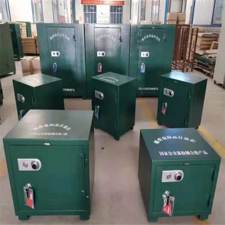 雷管箱、炸药柜