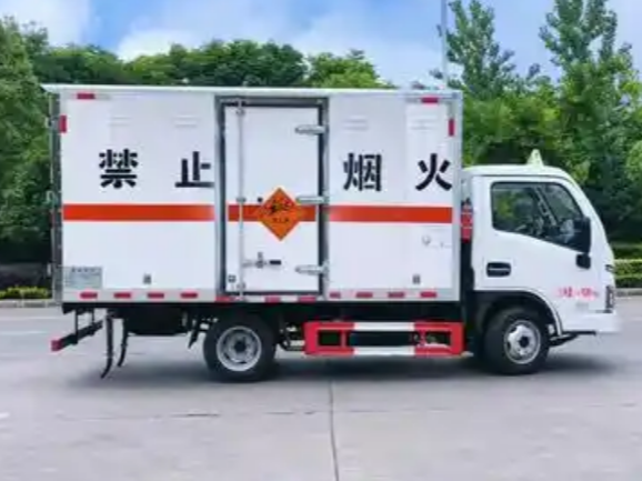 爆破器材运输车的尺寸